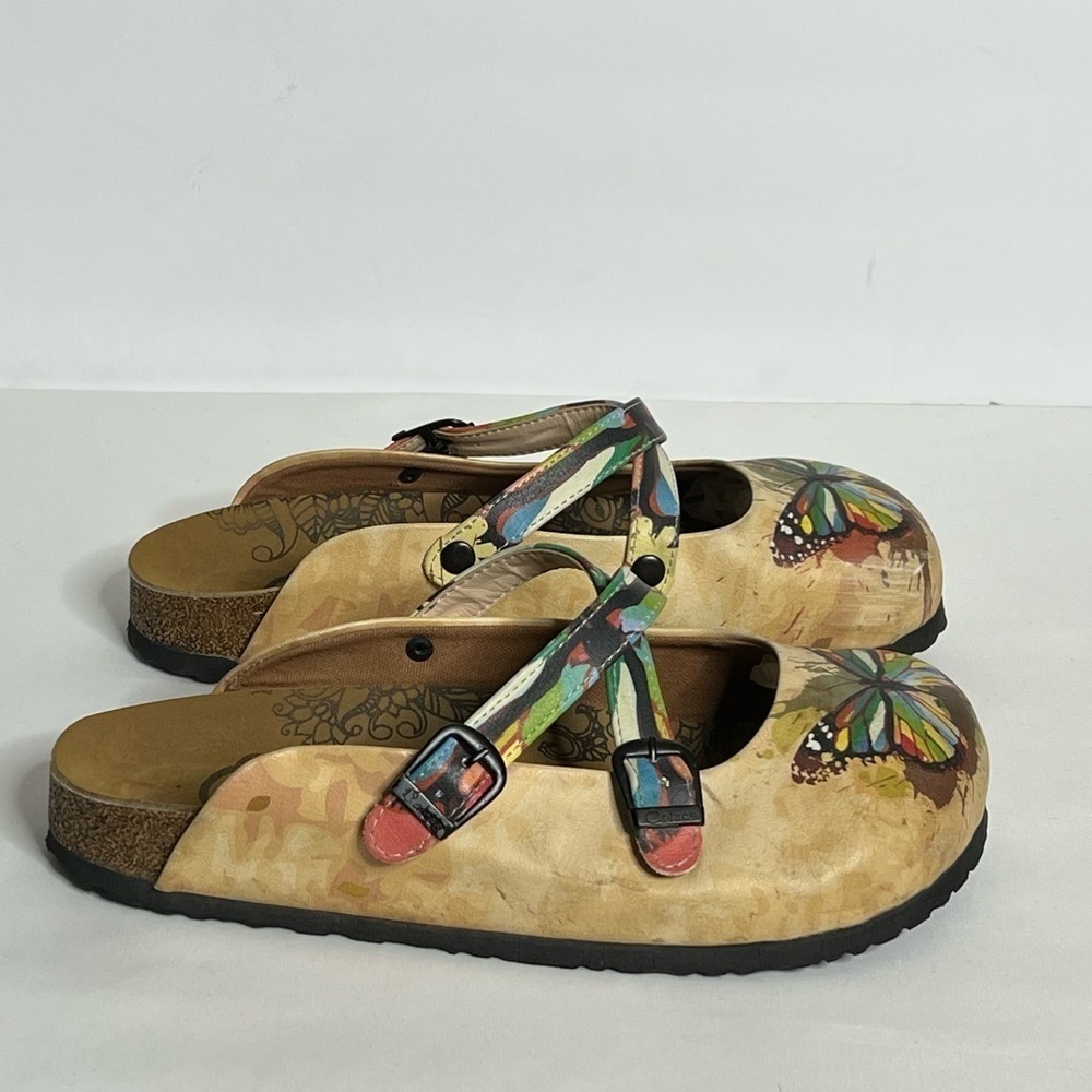 Calceo Women’s Colorful Butterflied Patterned Sandal Clogs - Picture 5 of 12